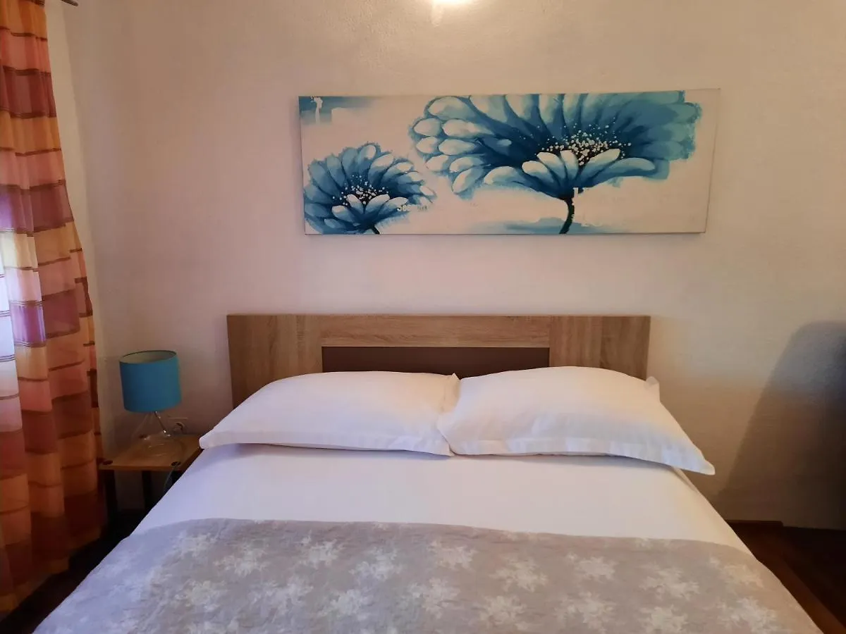 Apartman Ella Vrsi 0*,  Κροατία